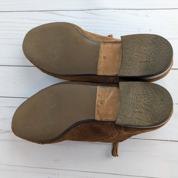 Gucci • Suede Oxford Flats Shoes - Picture 10 of 12